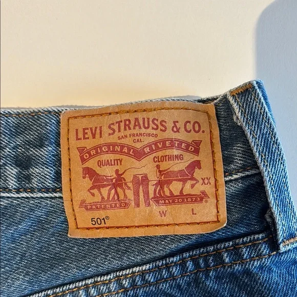 Levi's Blue Jean Shorts with Frayed Hem - Picture 3 of 6
